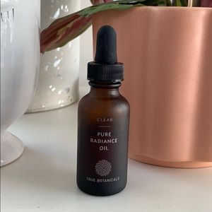 True Botanicals Clear Pure Radiance Oil